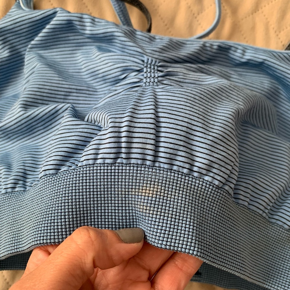 Sport bra bundle - Picture 2 of 8